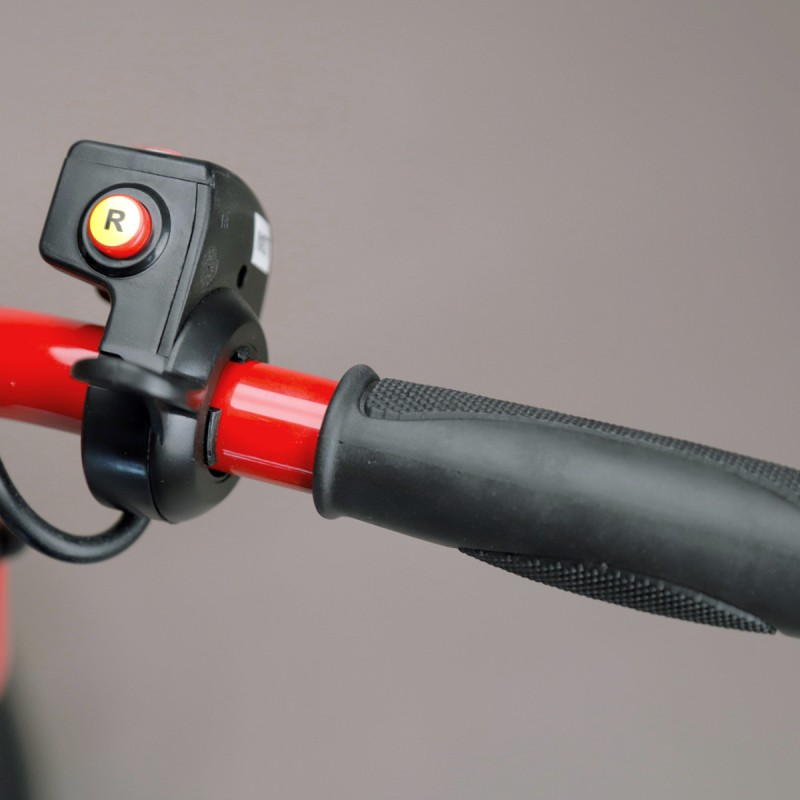 Diable électrique Kaptarlift® pour fûts de miel Manutention et Transhumance
