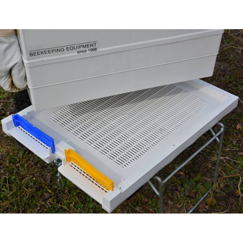 Base arnia in plastica ventilata ANEL®