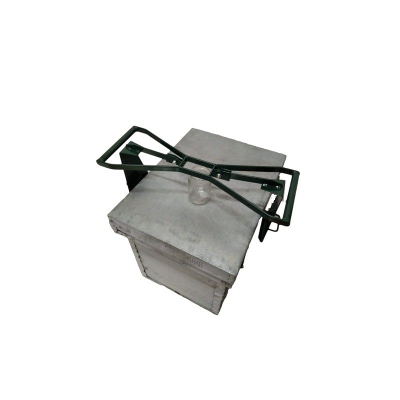 Universal manual hive holder Transport of beehives and drums