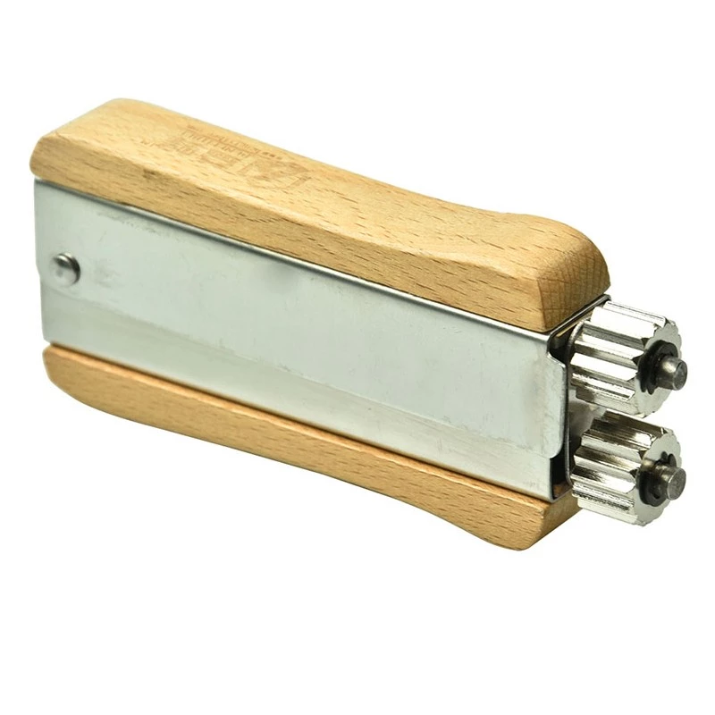 Wooden wire crimper Beehive Accessories