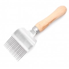 Uncapping fork with wooden handle BEE EQUIPMENT