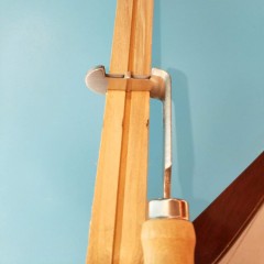 Pulitore per telai con manico in legno