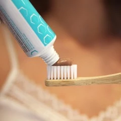 Dentifricio con propoli 75ml Propolia©