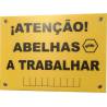 Bees sign in Portuguese BEE EQUIPMENT