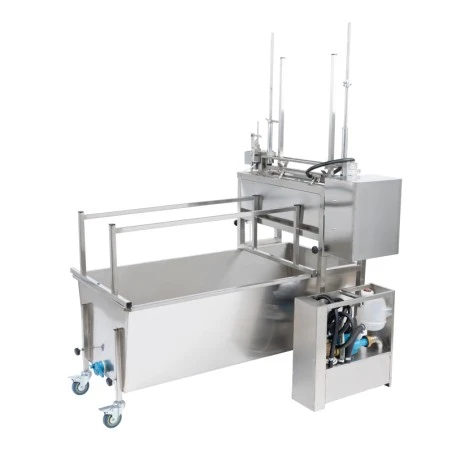 Layens Uncapping Machine with Steam-Heated Knives Uncapping machines